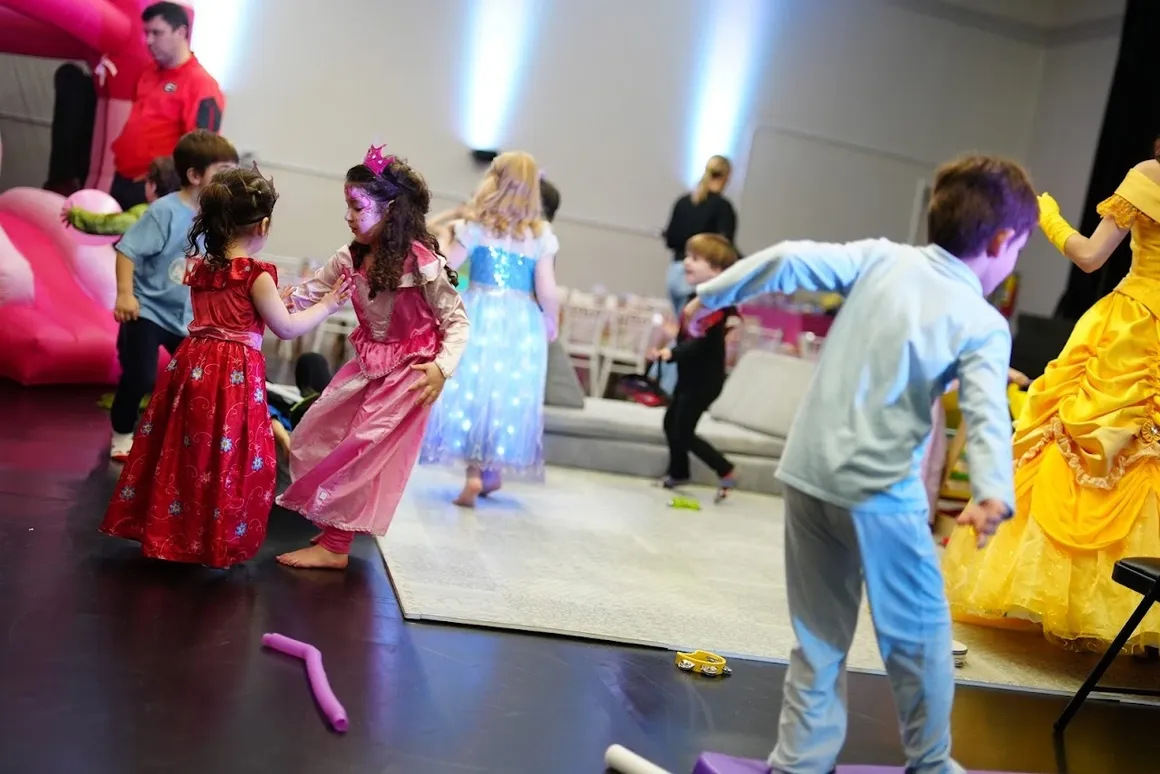 Children playing at birthday party at Brookhaven Studios